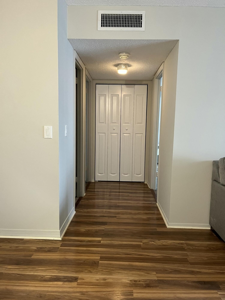 12002 Poinciana Boulevard - Photo 6