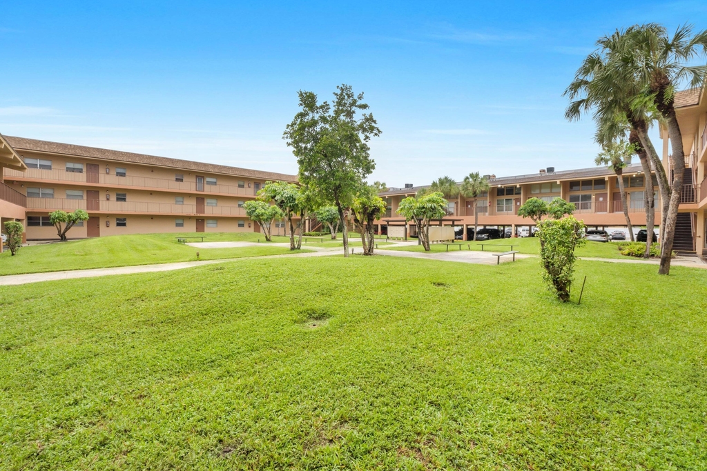 4171 Nw 26th Street - Photo 11