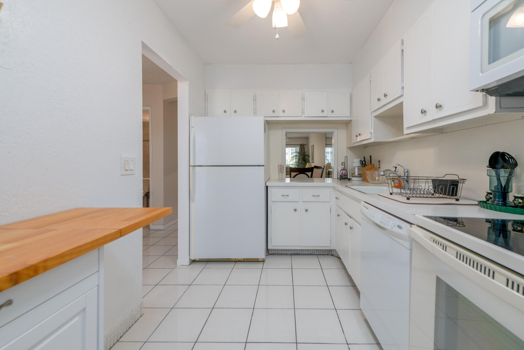 2731 Ne 14th St Street - Photo 3