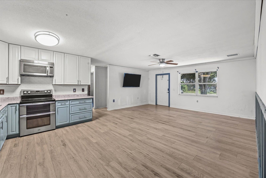 3031 Nw 2nd Street - Photo 4