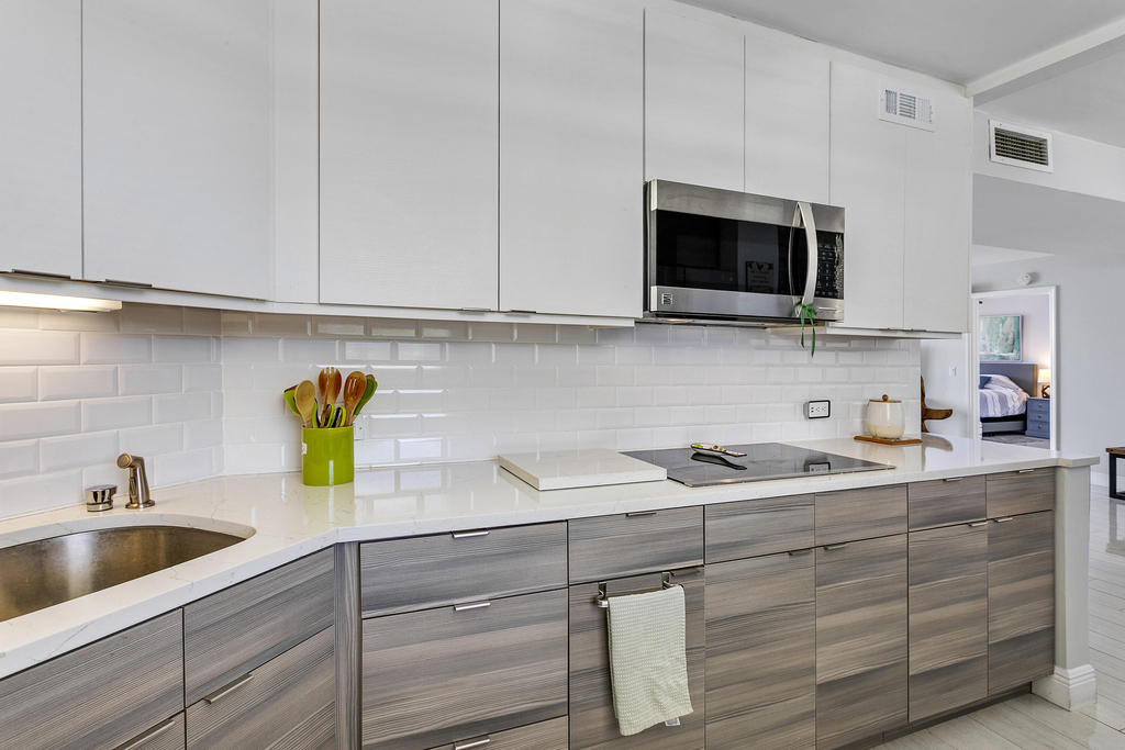 132 Lakeshore Drive - Photo 1