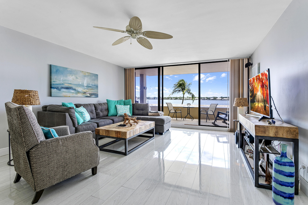 132 Lakeshore Drive - Photo 9