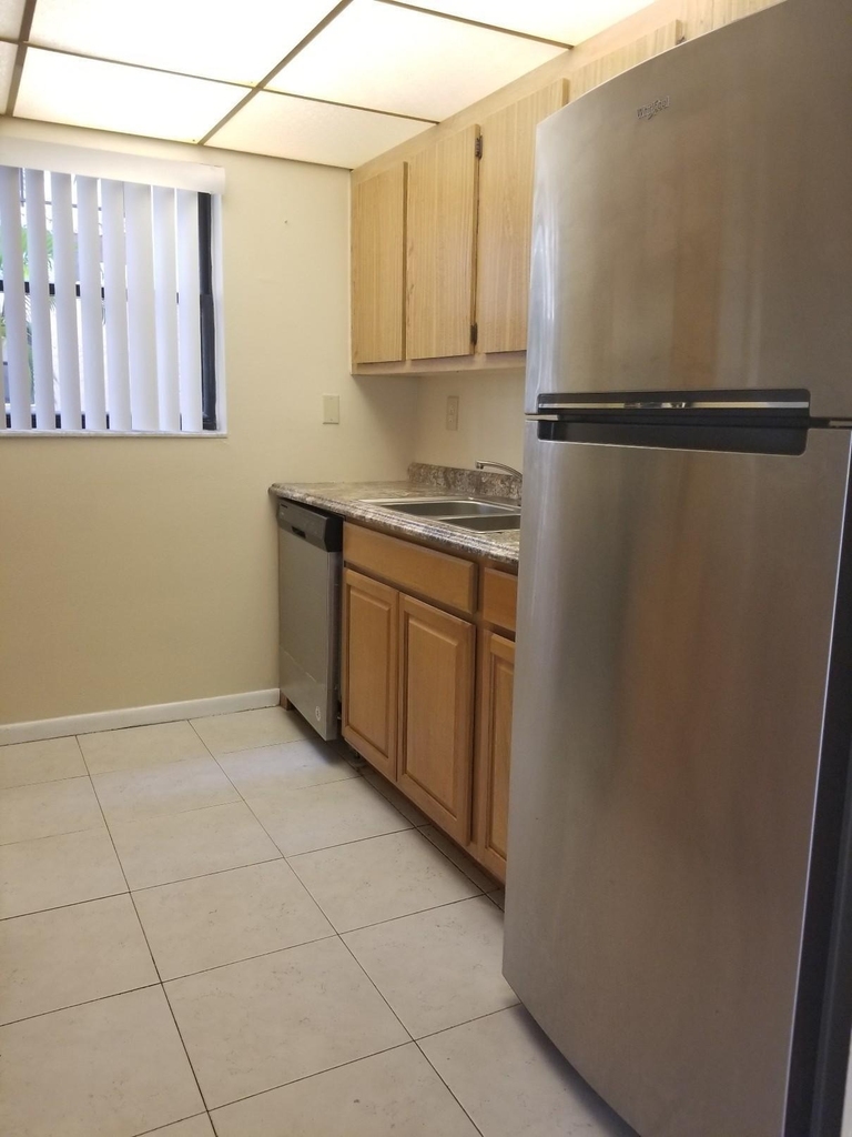 1850 N Congress Avenue - Photo 3