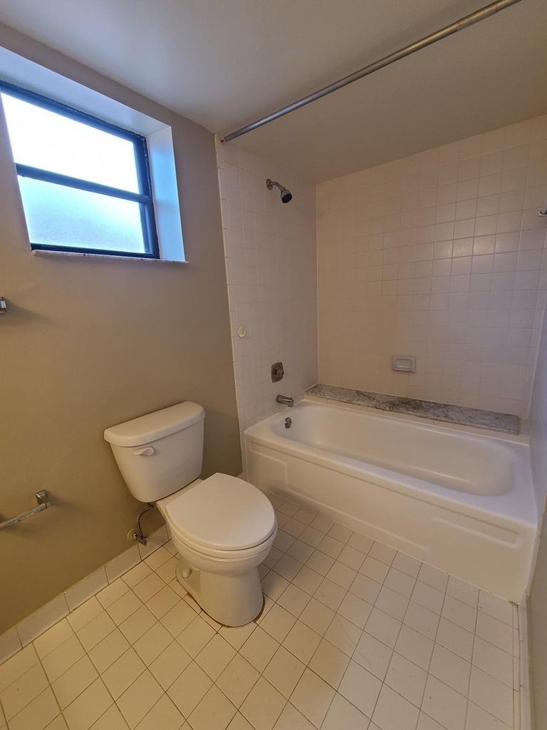 1880 N Congress Avenue - Photo 17