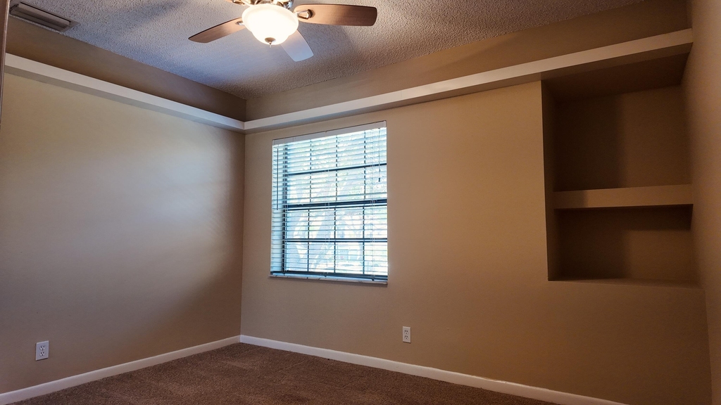 5418 Firenze Drive - Photo 10