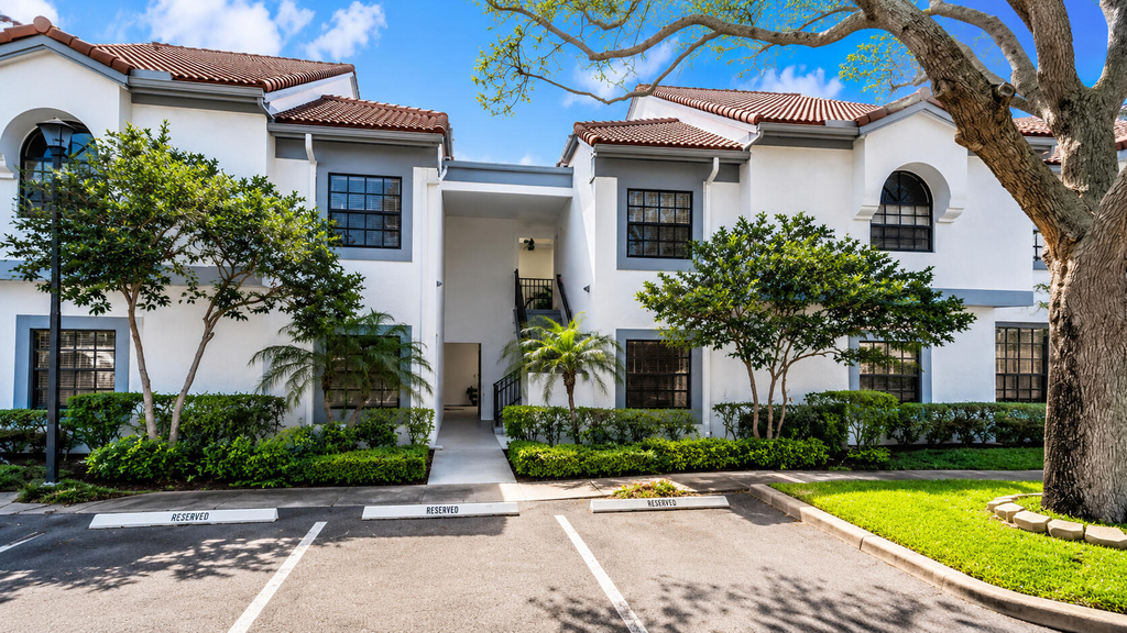 5418 Firenze Drive - Photo 0