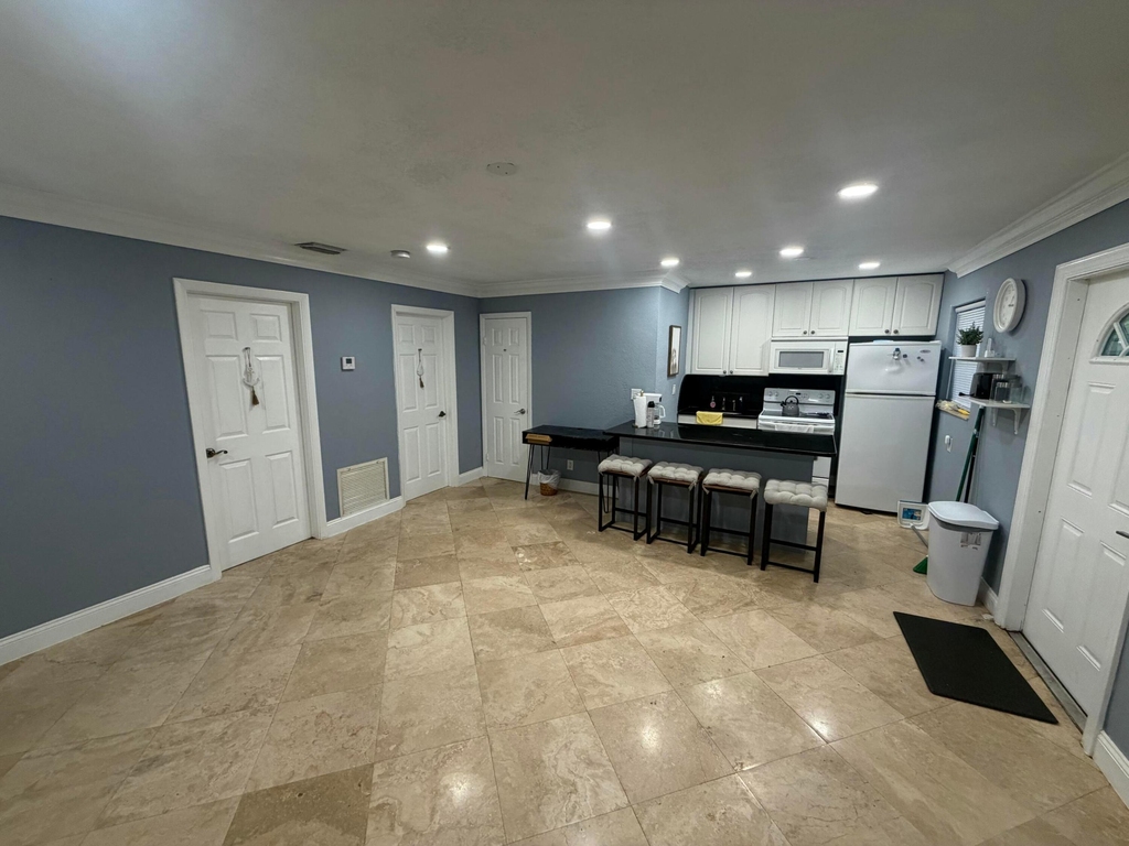 733 Sw 13th Avenue - Photo 5
