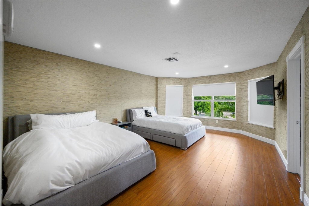 2135 Windsock Way - Photo 22