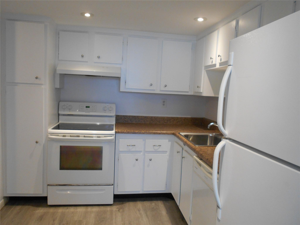 2781 Taft Street - Photo 3