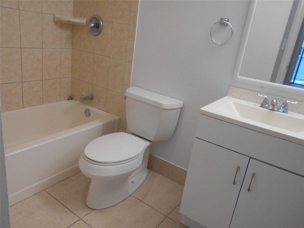 2781 Taft Street - Photo 6