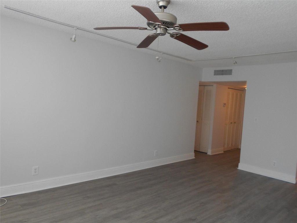 2781 Taft Street - Photo 5