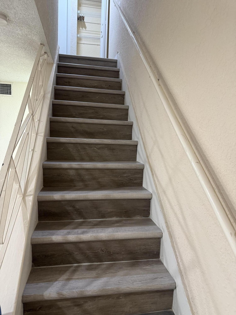 4720 Nw 9th Court - Photo 2