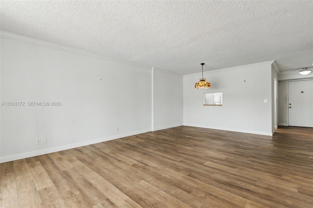 414 Se 10th Street - Photo 13