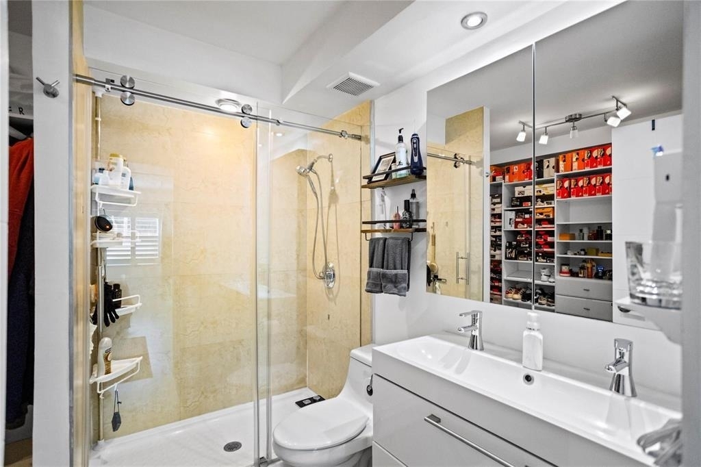 2900 Ne 30th Street - Photo 5