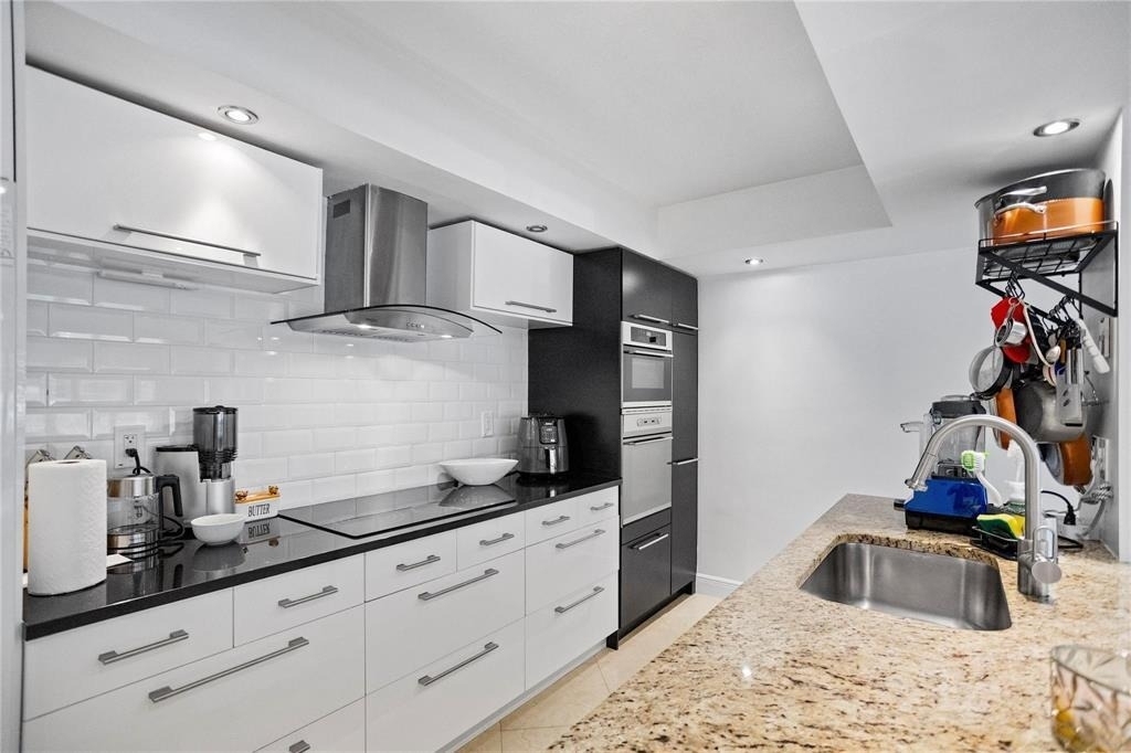 2900 Ne 30th Street - Photo 18