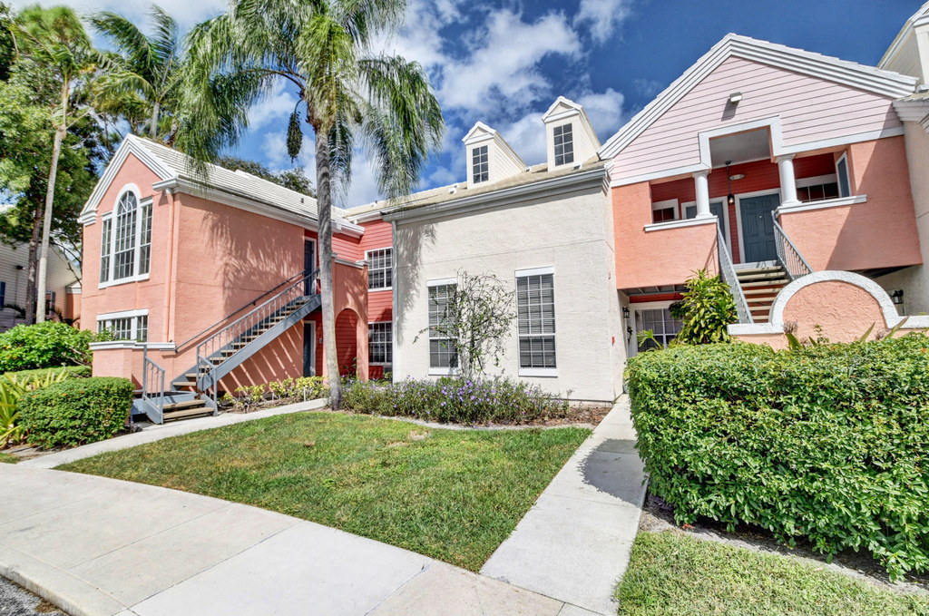 1365 Crystal Way - Photo 8