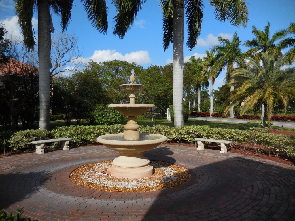 1365 Crystal Way - Photo 41
