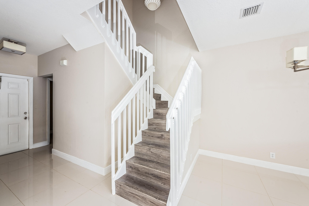 4020 Nw 90th Way - Photo 3