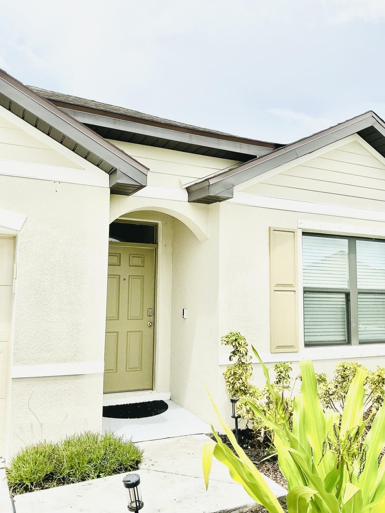 9832 Sw Triton Way - Photo 1