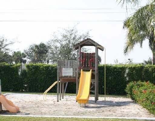 2080 Greenview Shores Boulevard - Photo 14
