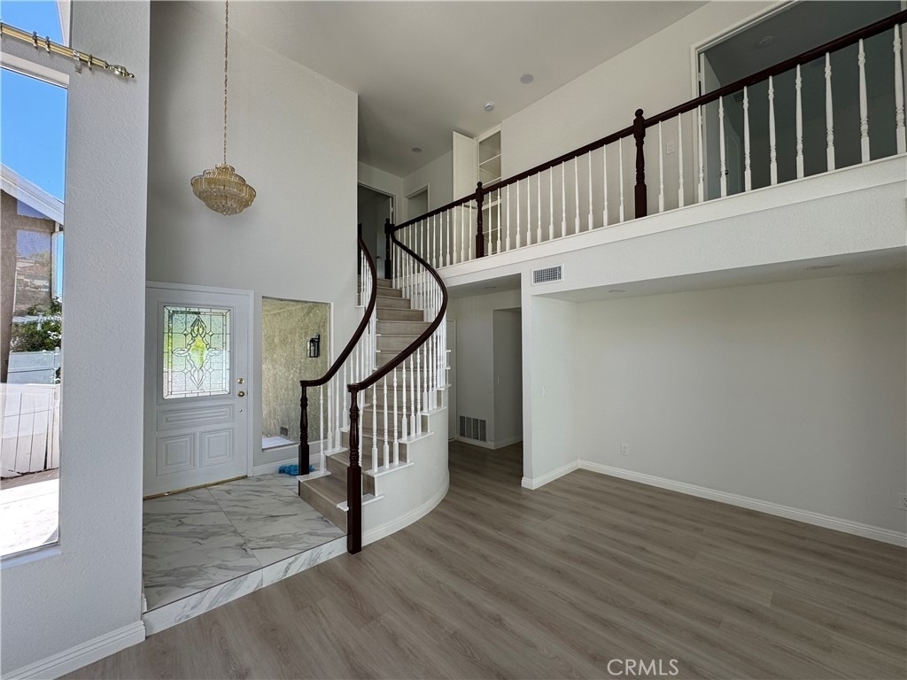 8 Carmel Court - Photo 4