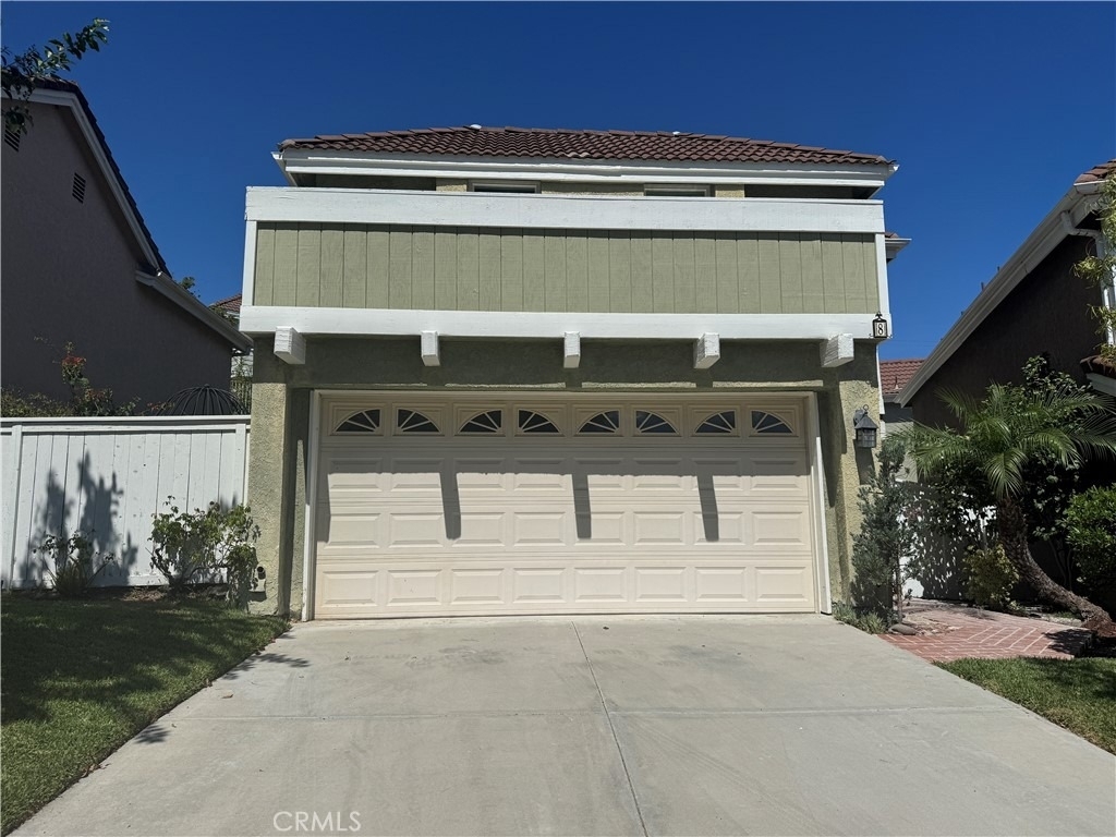8 Carmel Court - Photo 0