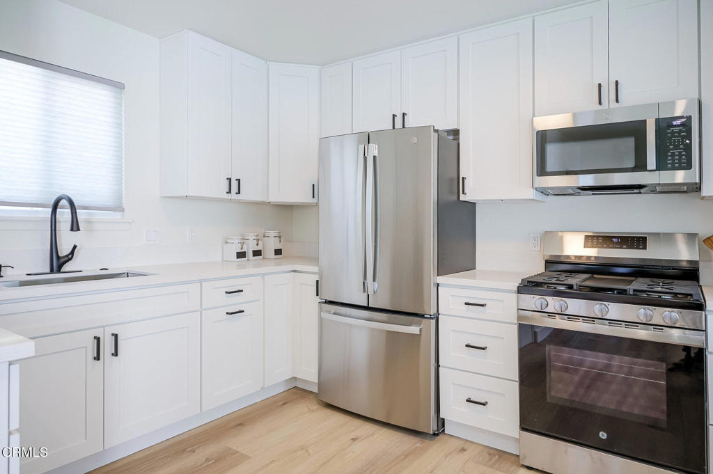 97 Everett Street - Photo 12
