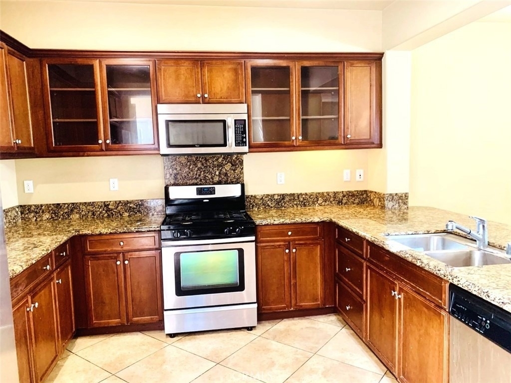 3943 E Spring Hill Court - Photo 5