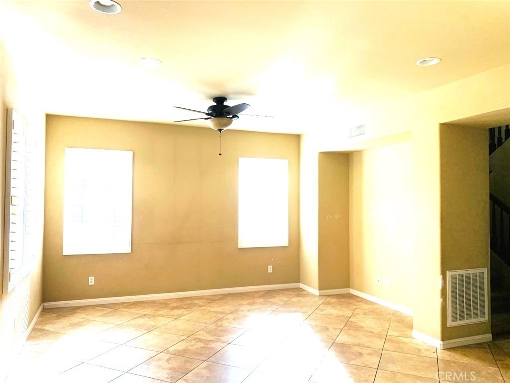 3943 E Spring Hill Court - Photo 2