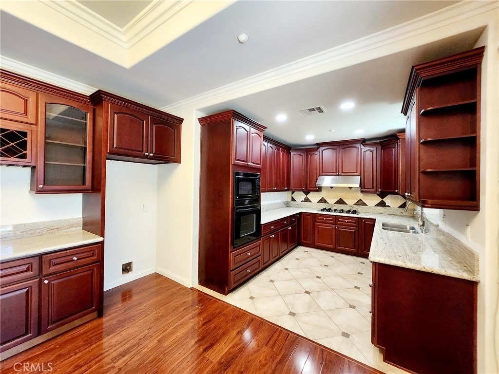 1016 W Huntington Drive - Photo 10