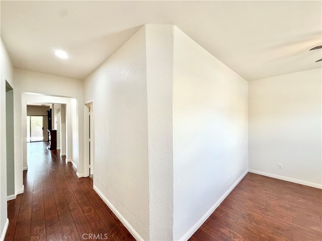 33205 Gypsum Street - Photo 4