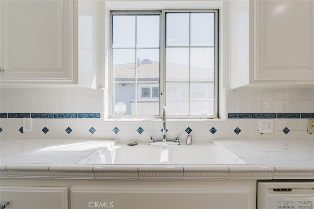 7737 Cleon Avenue - Photo 24