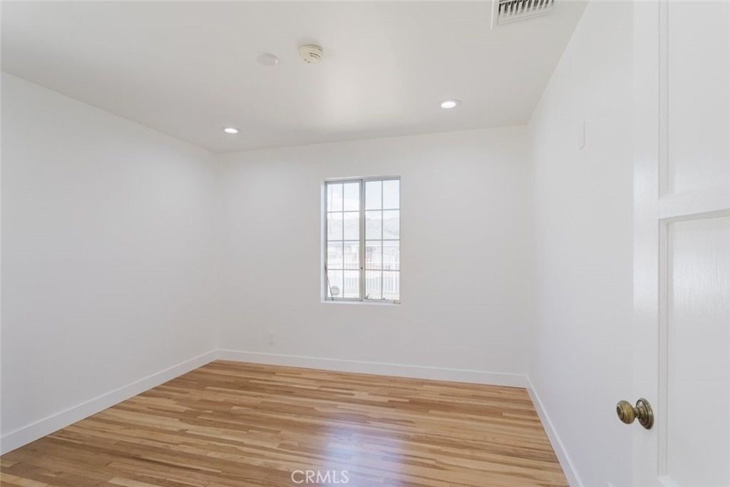 7737 Cleon Avenue - Photo 9