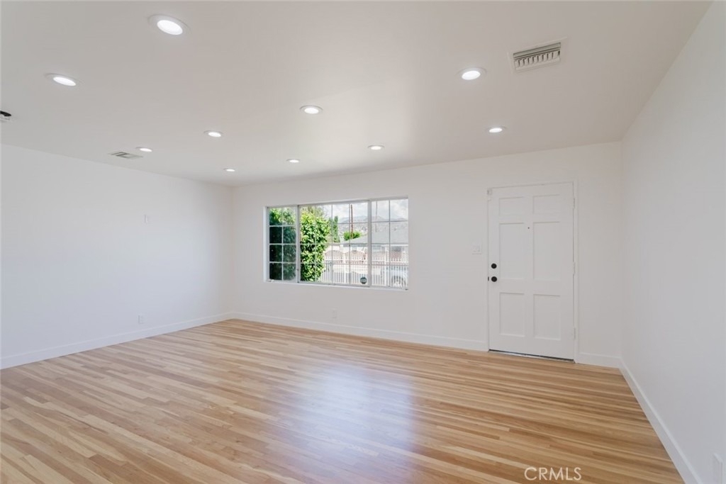7737 Cleon Avenue - Photo 5