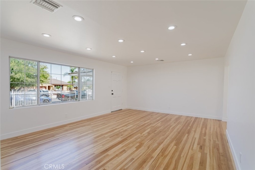 7737 Cleon Avenue - Photo 7