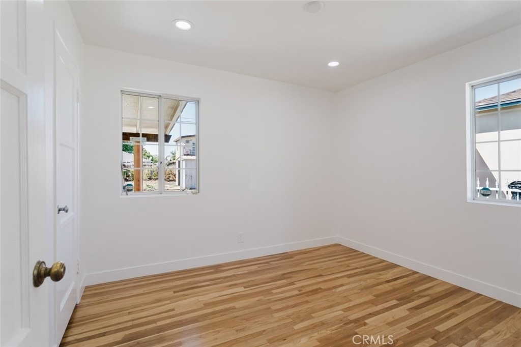 7737 Cleon Avenue - Photo 14