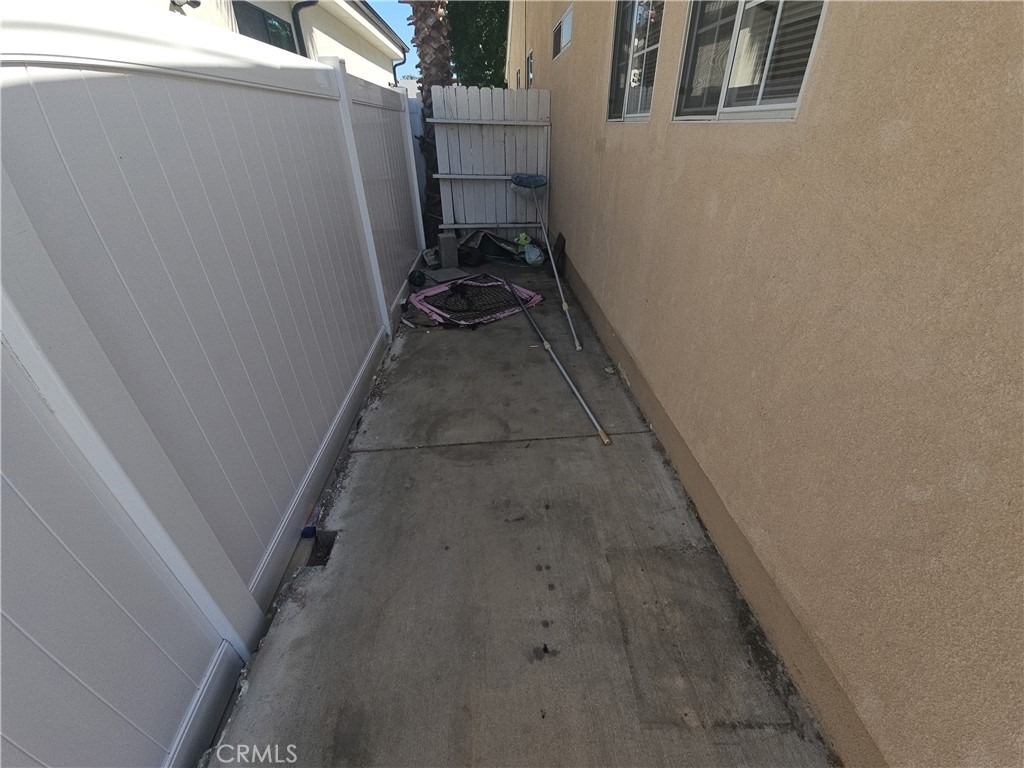 17501 Bullock - Photo 44