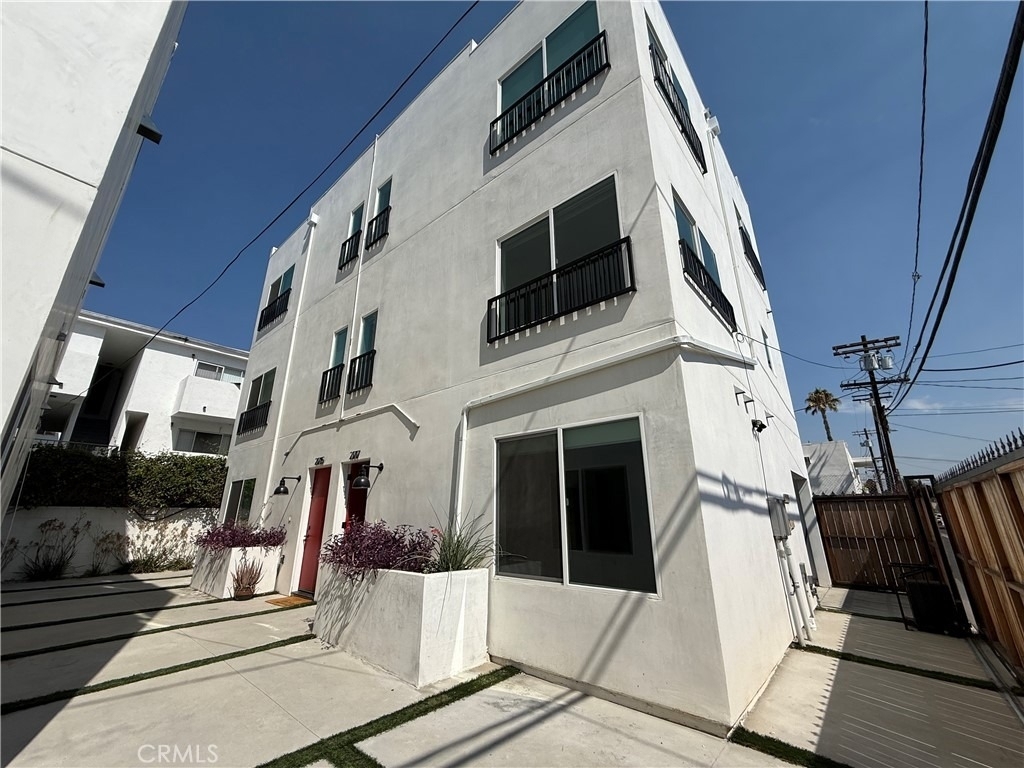 21715 Hart Street - Photo 0
