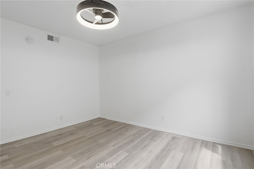 5400 Lindley Avenue - Photo 26