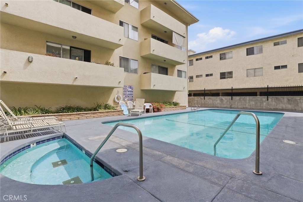 5400 Lindley Avenue - Photo 33
