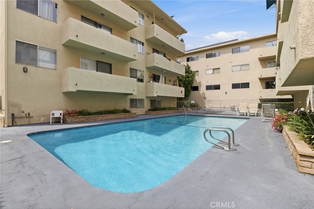 5400 Lindley Avenue - Photo 32