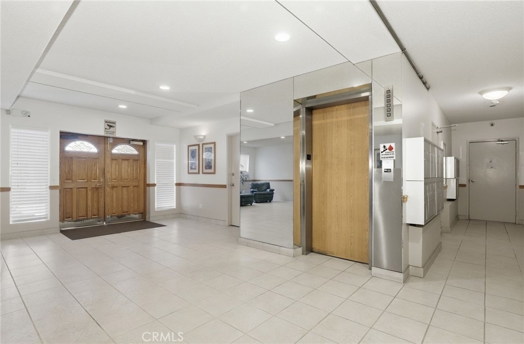 5400 Lindley Avenue - Photo 29