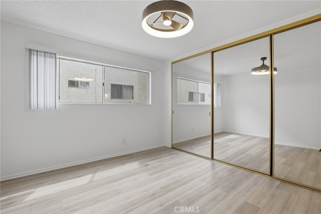 5400 Lindley Avenue - Photo 25
