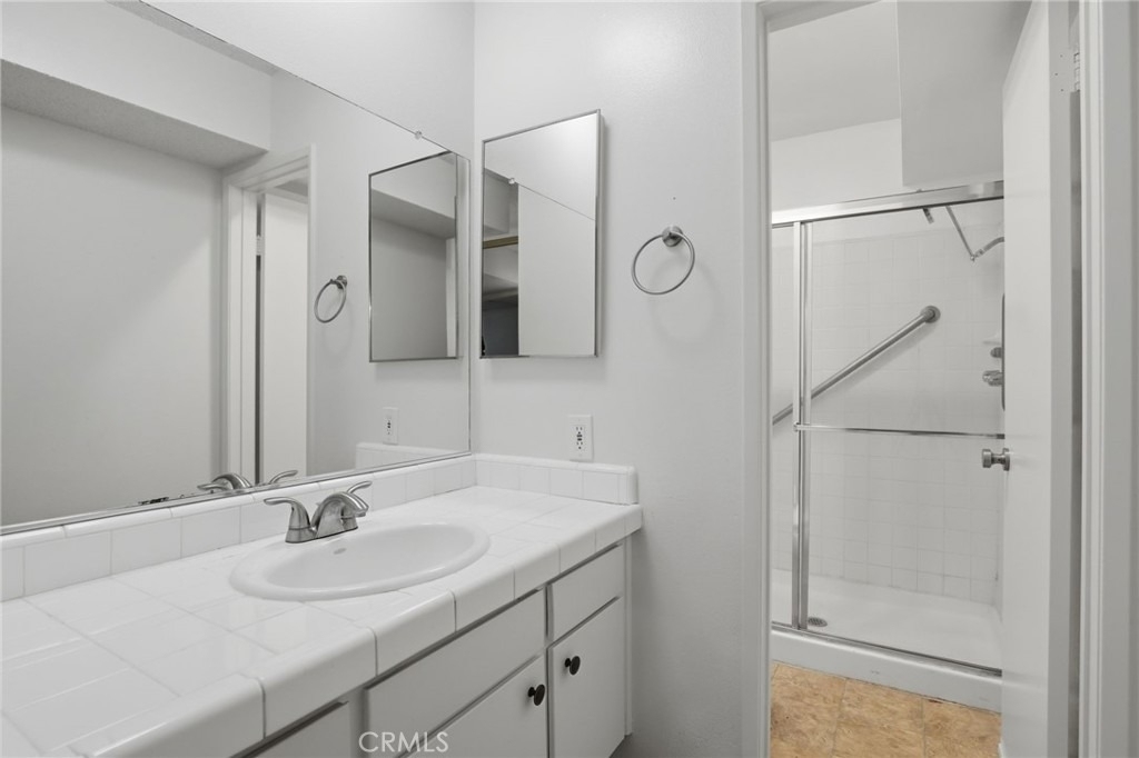 5400 Lindley Avenue - Photo 21