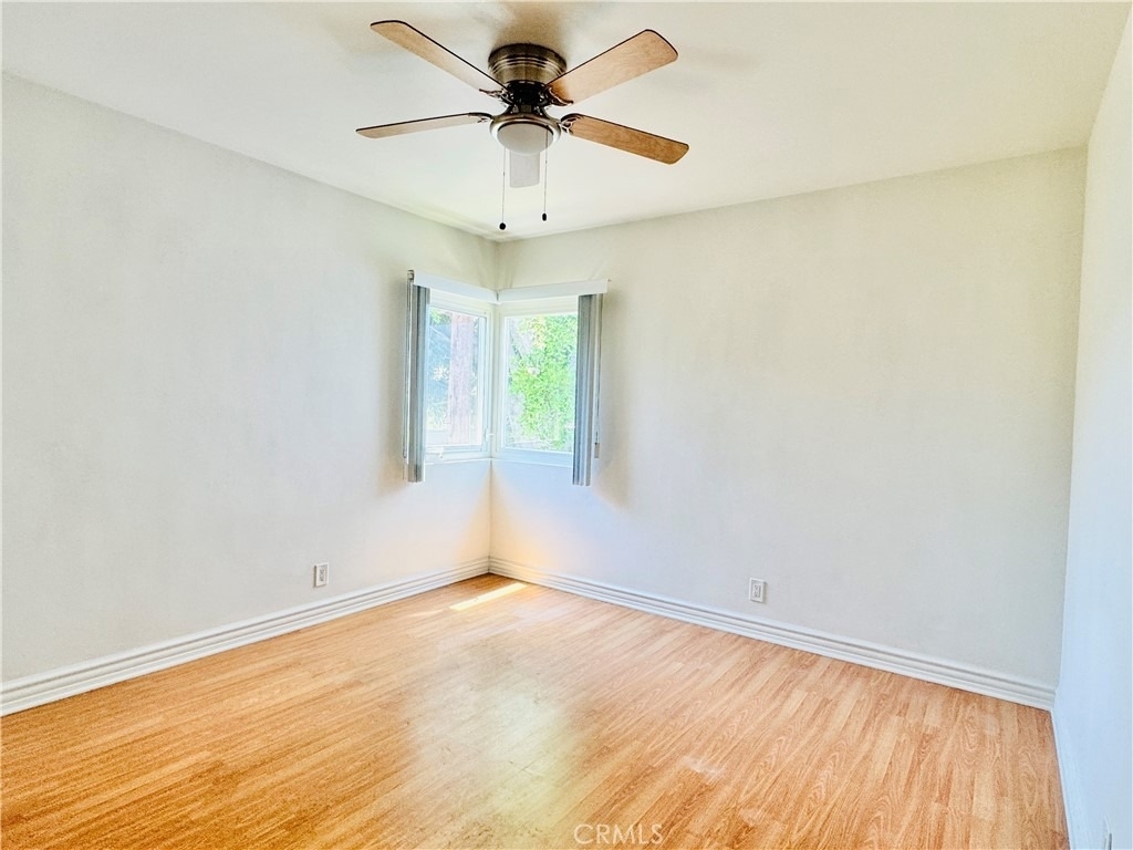 10850 Landale St - Photo 5