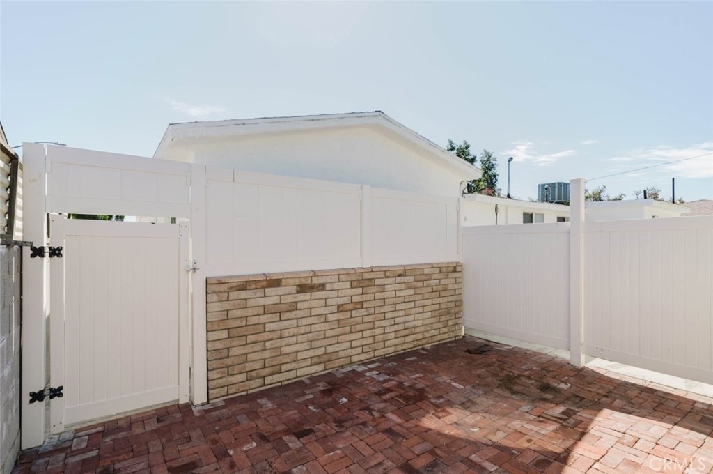7947 Woodman Avenue - Photo 28