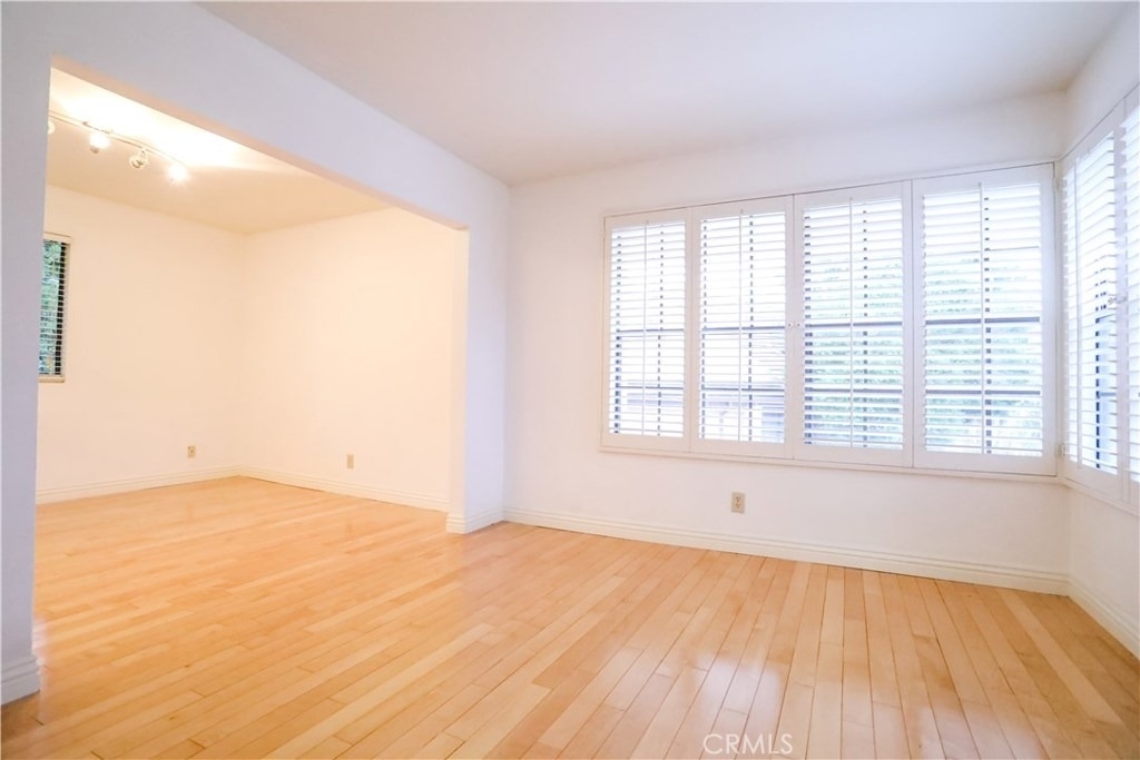 19235 Dunure Place - Photo 24