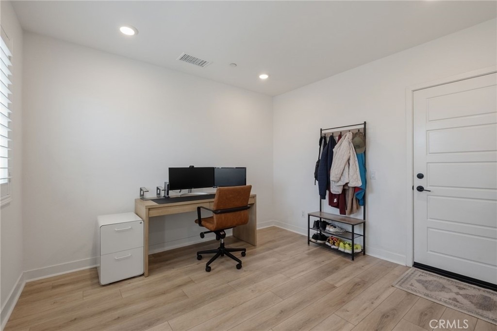1218 Breckyn - Photo 3