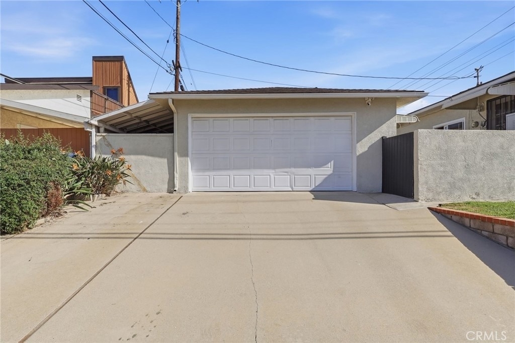 22939 Ocean Avenue - Photo 4
