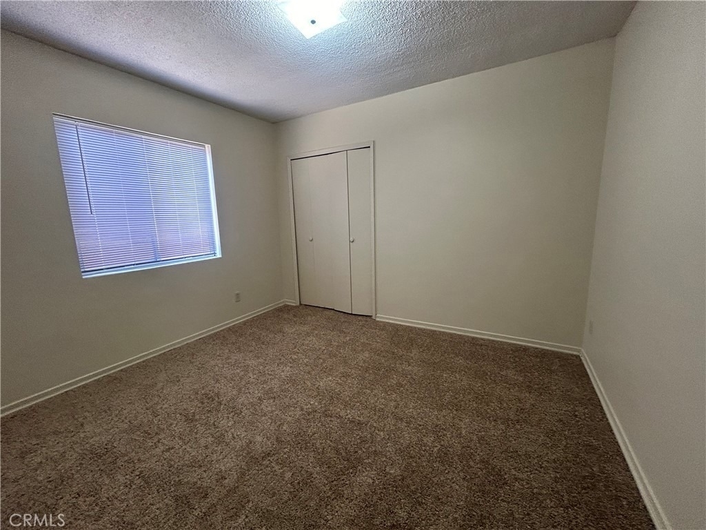 327 W Carson Street - Photo 5